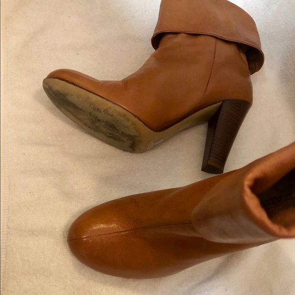 ALDO Saddle Brown leather ankle bootie SZ 39 / 9 - Picture 4 of 4